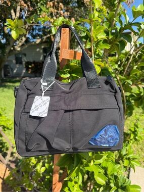 ALO Yoga Black Messenger Crossbody Bag